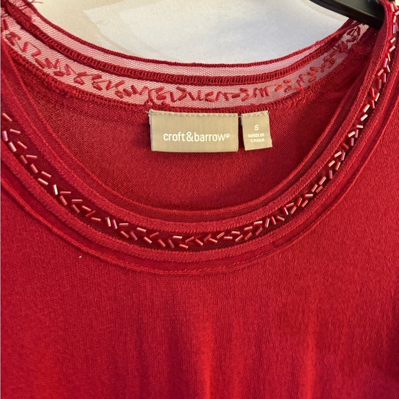 Croft & barrow Wine Beaded Women's Knit sweater Top sz small - Picture 2 of 4